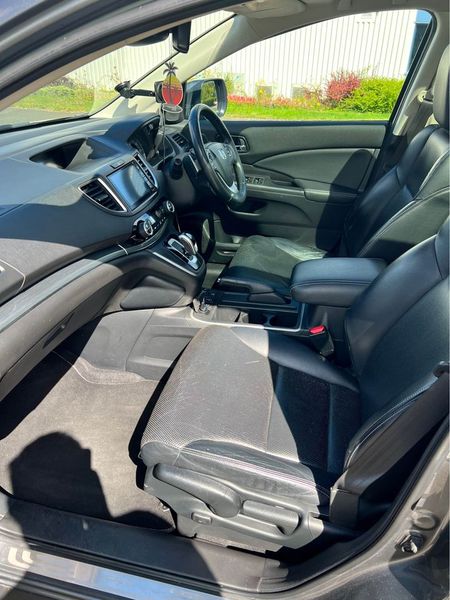 Honda CR-V • 2015 • 93,000 km 7