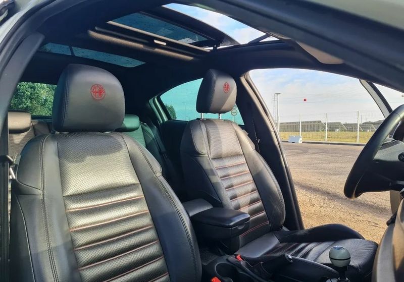 Alfa Romeo Giulietta • 2010 • 121,000 km 2