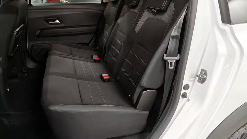 Dacia Dokker • 2022 • 31,533 km 10