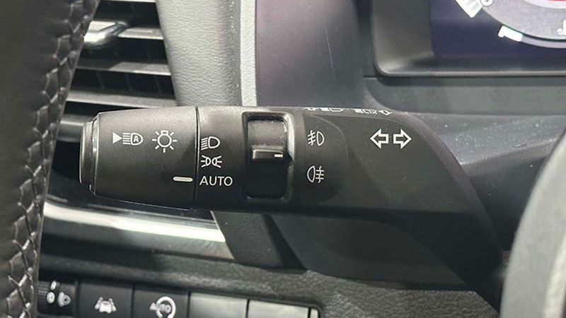 Nissan Qashqai • 2023 • 23,000 km 10