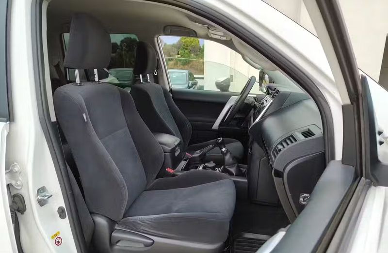 Toyota Land Cruiser • 2018 • 136,700 km 10