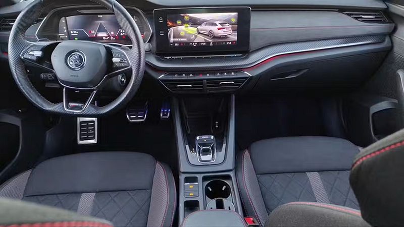 Škoda Octavia • 2023 • 72,167 km 14