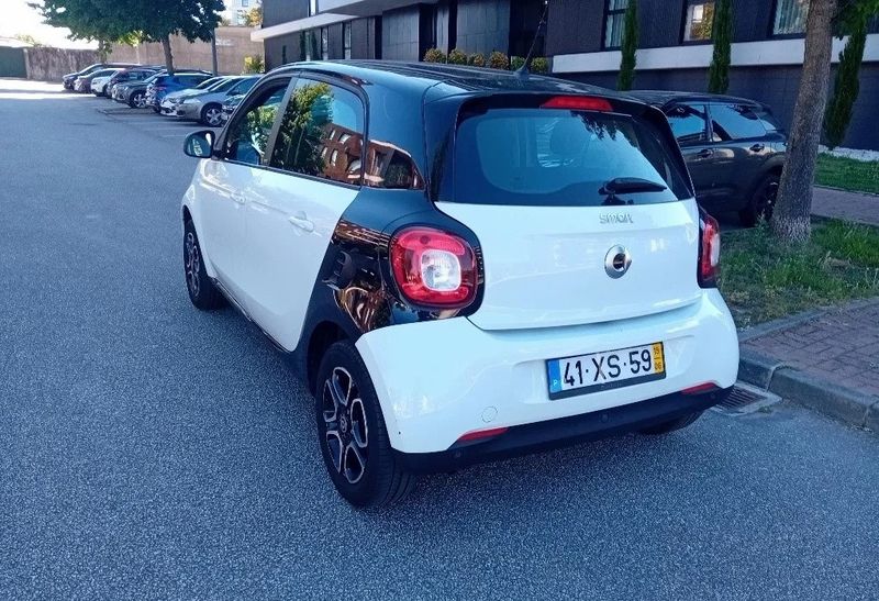 Smart Forfour • 2019 • 41,000 km 4