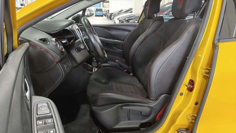 Renault Clio • 2018 • 93,967 km 3