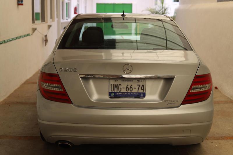Mercedes-Benz 200 - 300 • 2013 • 69,000 km 2