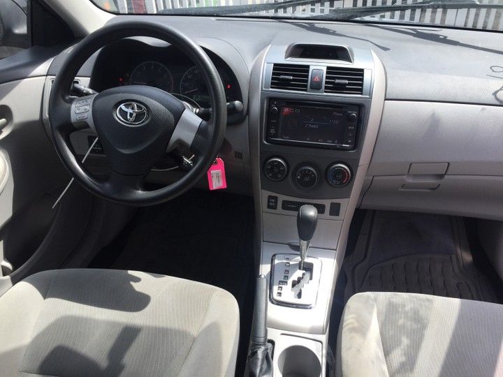 Toyota Corolla • 2012 • 32 km 3