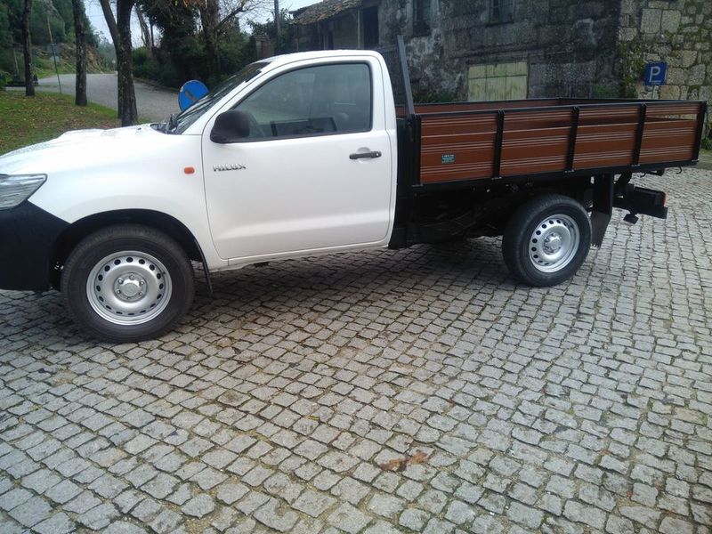 Toyota Hilux • 2017 • 58,000 km 4