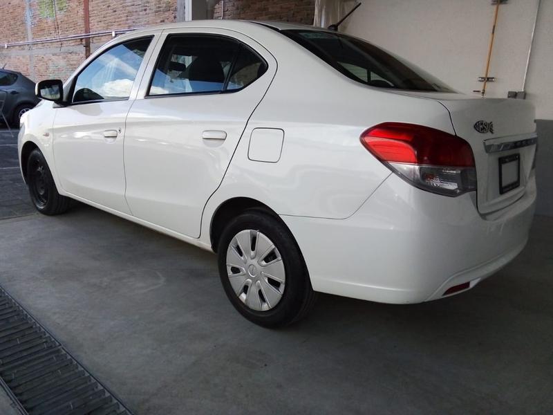 Dodge Attitude • 2017 • 141,000 km 16