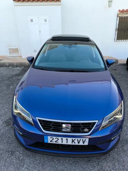 Seat Leon • 2019 • 76,000 km 1