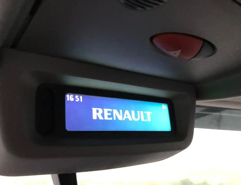 Renault Master • 2015 • 145,000 km 12