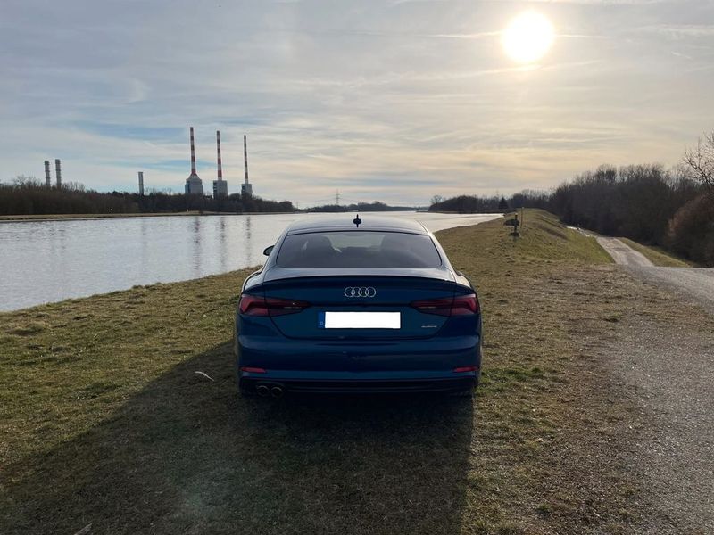 Audi A5 • 2019 • 74,000 km 2