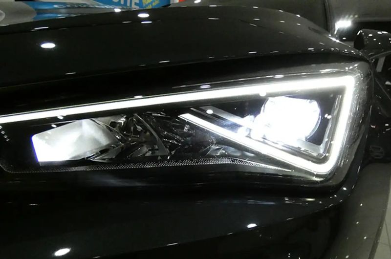 Seat Leon • 2021 • 41,472 km 10