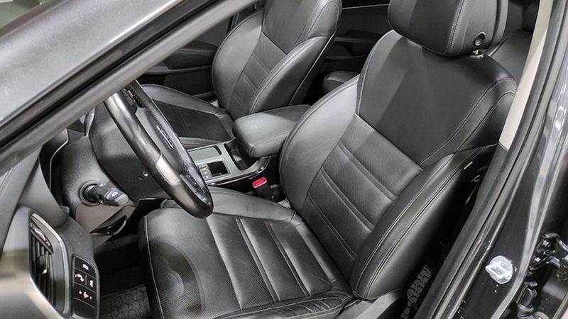 Kia Sorento • 2017 • 121,000 km 5