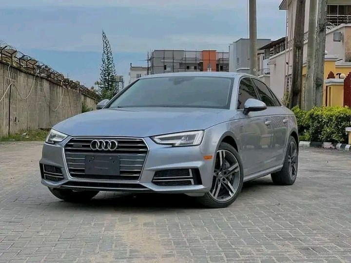 Audi A4 • 2020 • 50,000 km 2