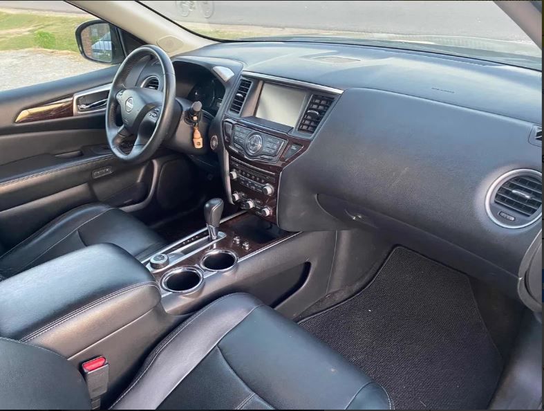 Nissan Pathfinder • 2014 • 120,000 km 9