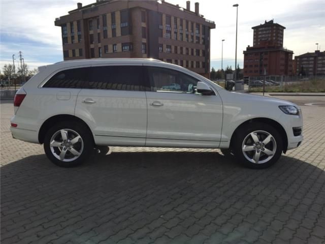 Audi Q7 • 2013 • 221,000 km 4