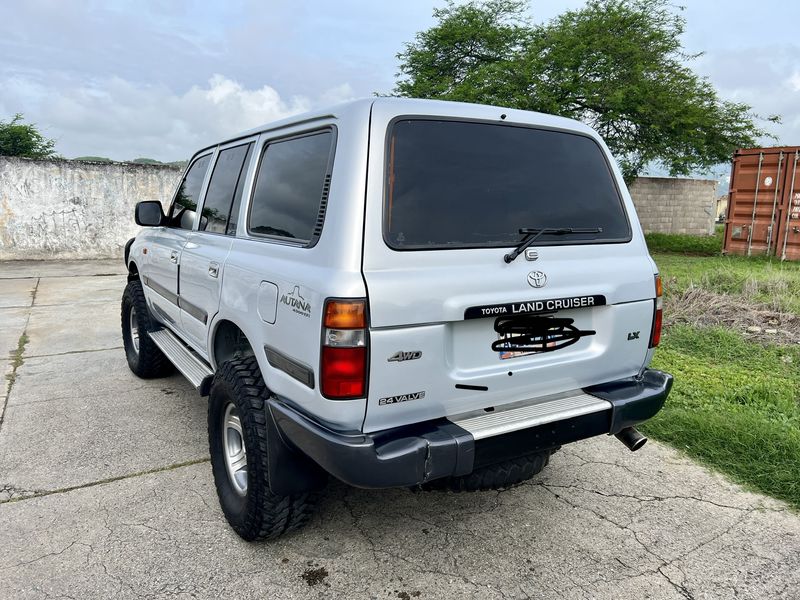 Toyota Land Cruiser • 1997 • 240,000 km 2