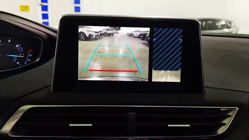 Peugeot 5008 • 2018 • 55,398 km 9