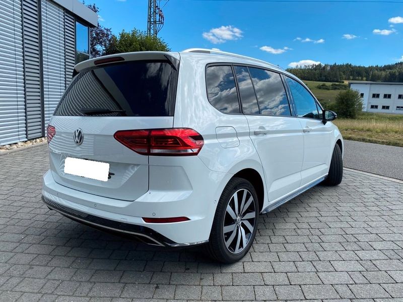 Volkswagen Touran • 2019 • 26,600 km 4