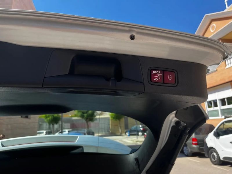 Mercedes-Benz Class B • 2019 • 63,000 km 5