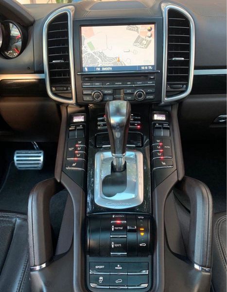 Porsche Cayenne • 2011 • 150,000 km 5