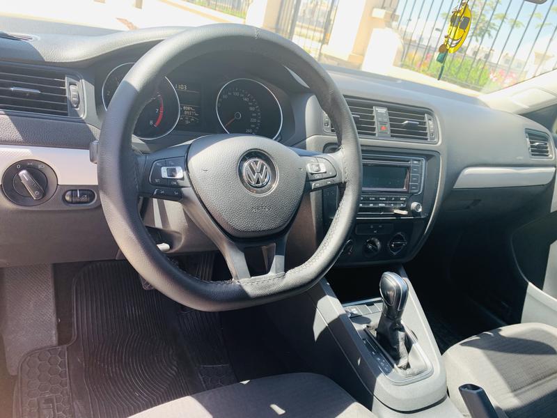 Volkswagen Jetta • 2016 • 89,000 km 4