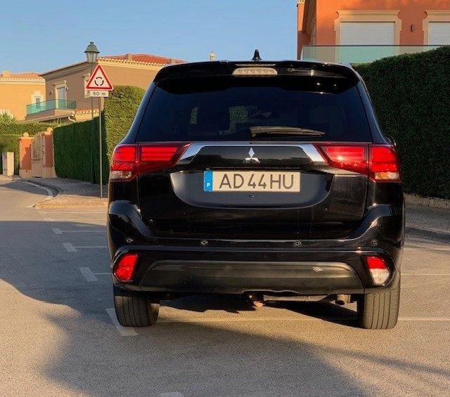 Mitsubishi Outlander • 2020 • 76,928 km 2