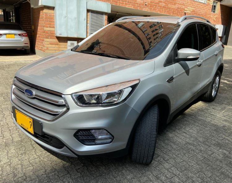 Ford Escape • 2019 • 5,900 km 3