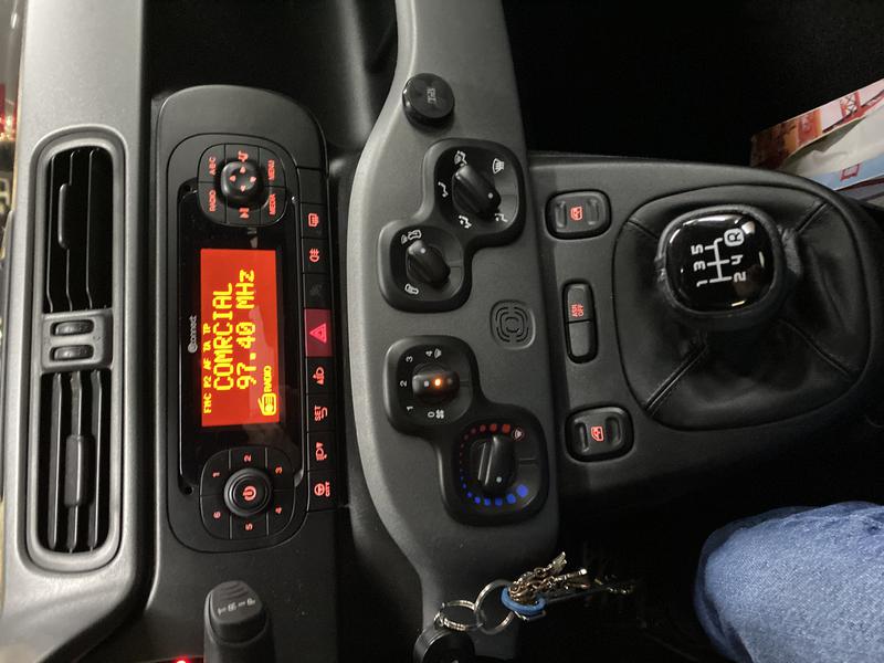 Fiat Panda • 2018 • 36,200 km 3