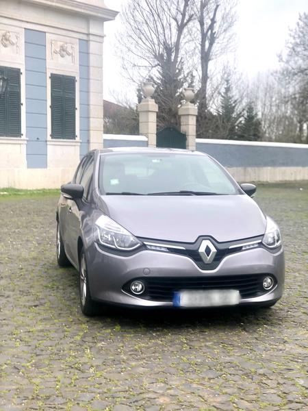 Renault Clio • 2016 • 60,000 km 10