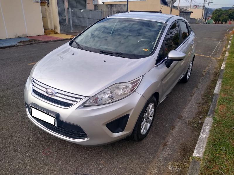 Ford Fiesta • 2011 • 198,000 km 10