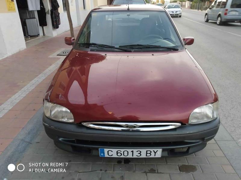 Ford Escort • 1998 • 95,907 km 10