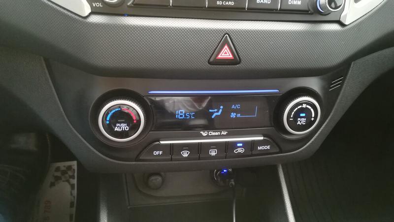 Hyundai Accent • 2016 • 33,000 km 3