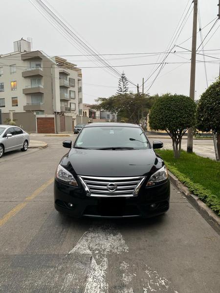 Nissan Sentra 2.0 • 2014 • 47,500 km 2