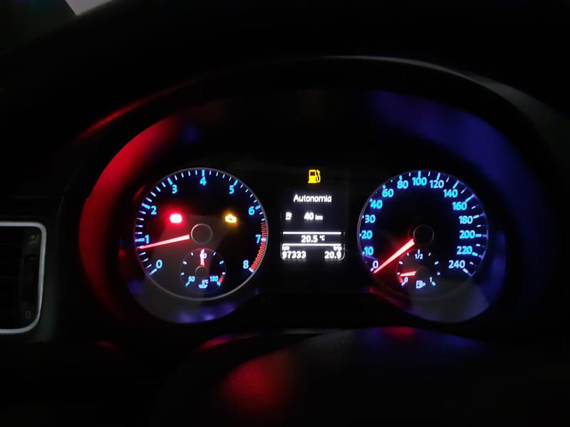 Volkswagen Fox • 2011 • 97,333 km 6