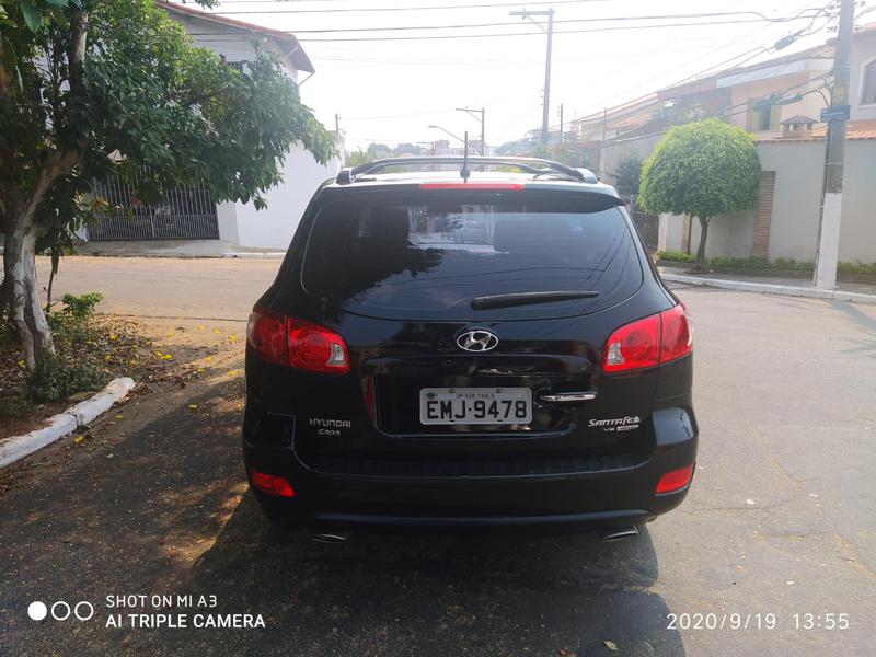 Hyundai Santa Fe • 2010 • 120,000 km 3