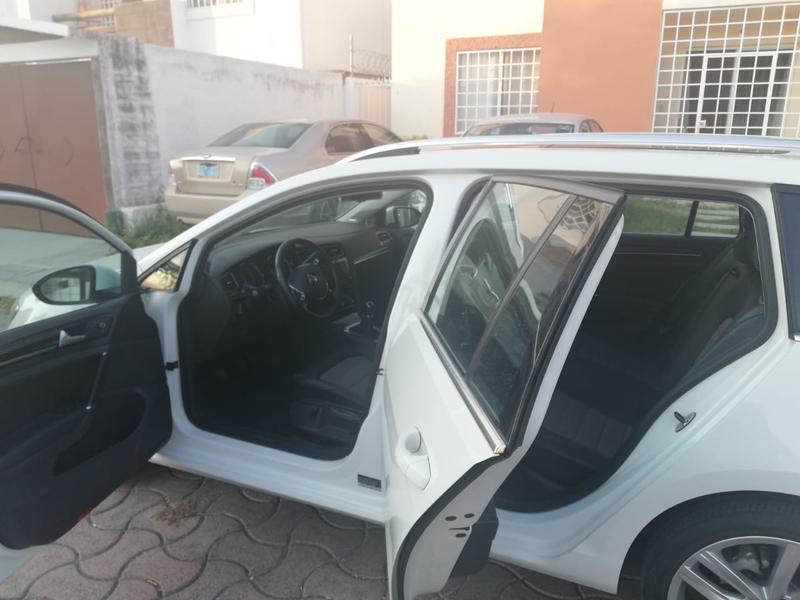 Volkswagen Golf Sportvan • 2016 • 15,000 km 5