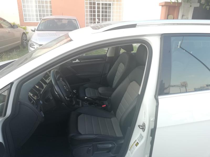 Volkswagen Golf Sportvan • 2016 • 15,000 km 10