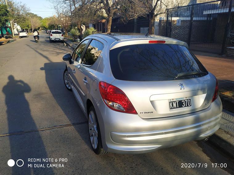 Peugeot 207 • 2011 • 54,500 km 6
