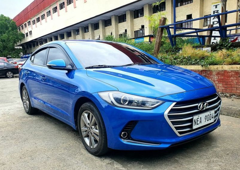 Hyundai Elantra • 2019 • 30,000 km 4