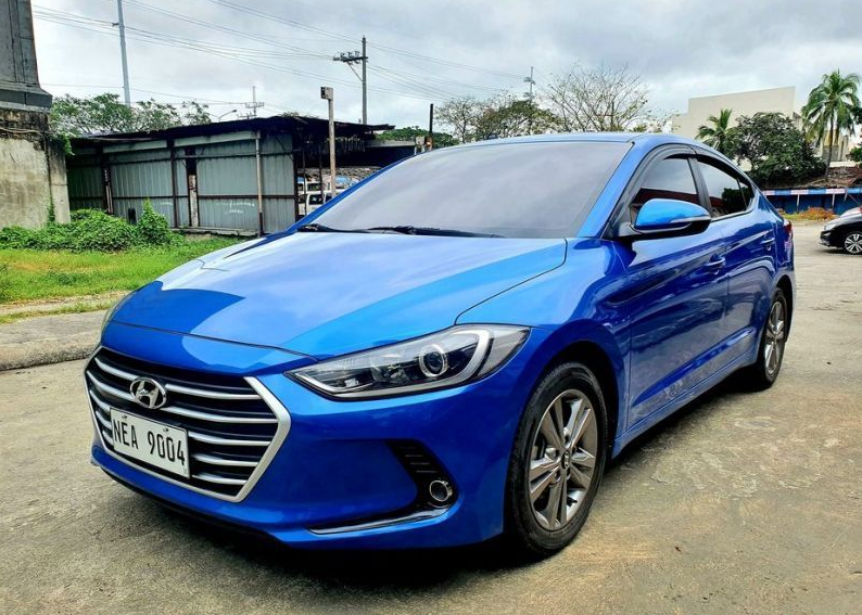 Hyundai Elantra • 2019 • 30,000 km 2