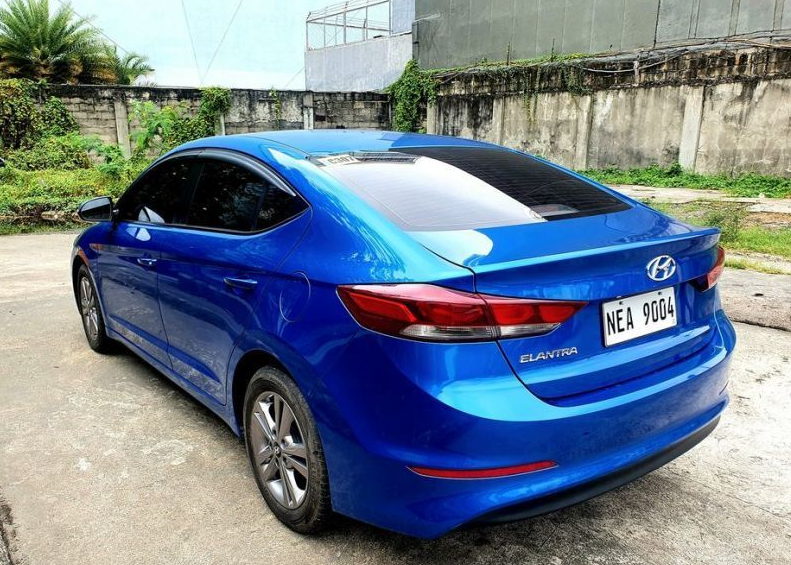 Hyundai Elantra • 2019 • 30,000 km 5