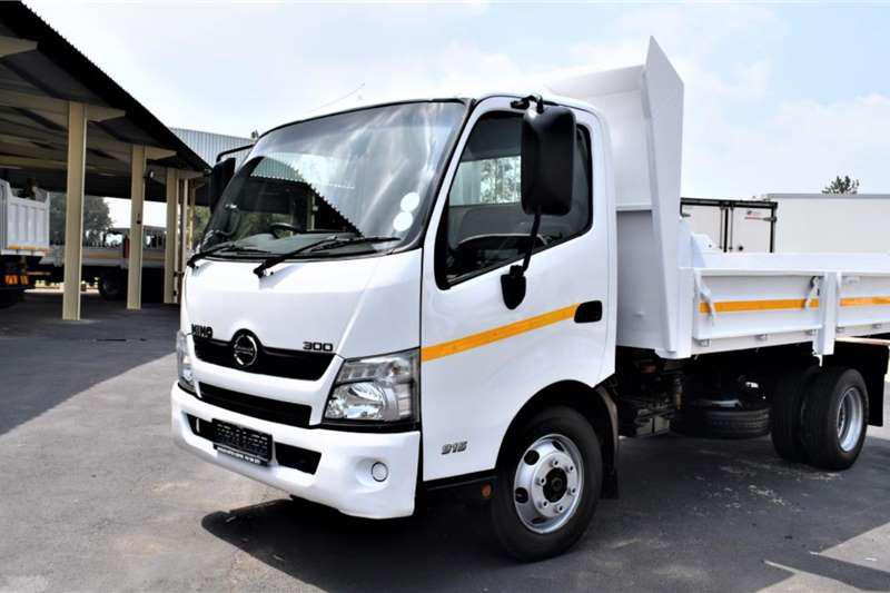 Hino Dutro • 2013 • 190,000 km 5