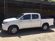 Toyota Hilux • 2009 • 185,400 km 4