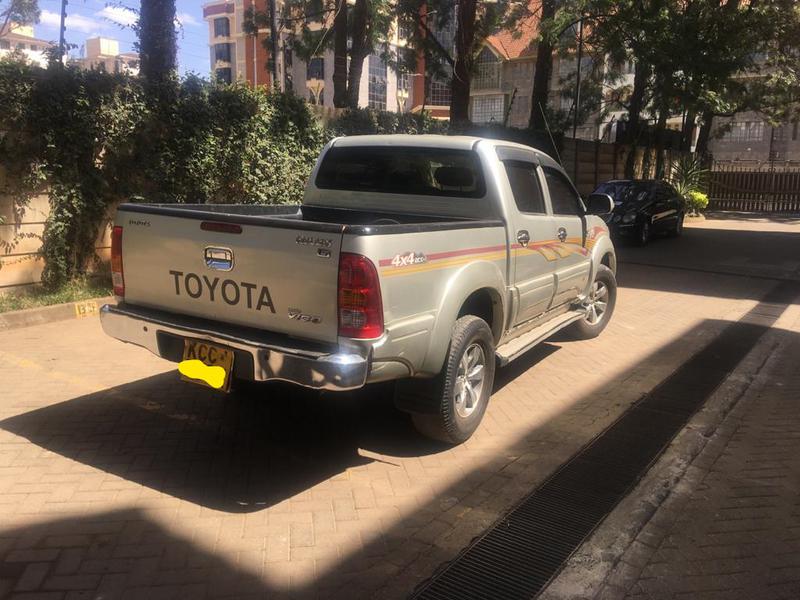 Toyota Hilux • 2008 • 900 km 1