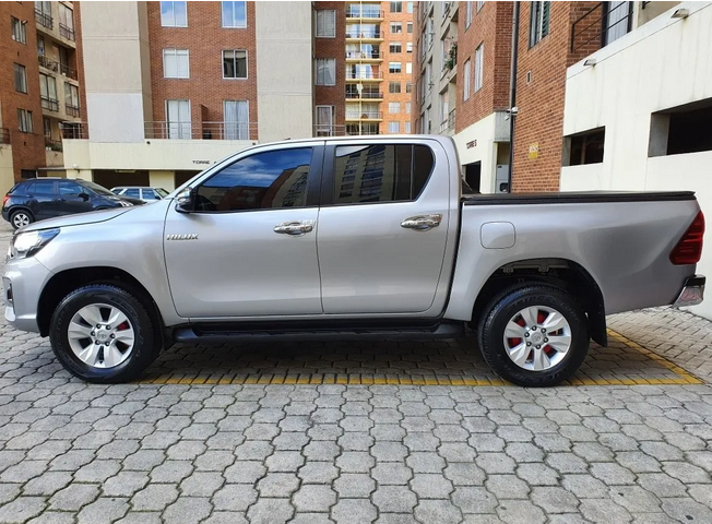 Toyota Hilux • 2019 • 44,000 km 8
