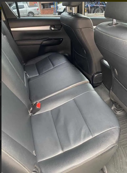 Toyota Hilux • 2019 • 44,000 km 7