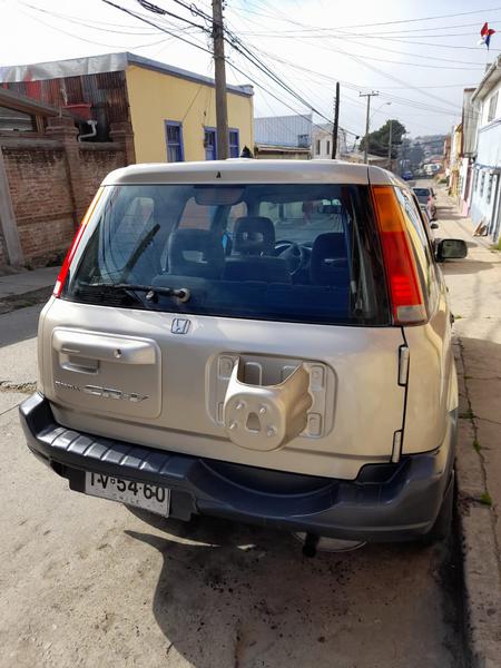 Honda CR-V • 2000 • 326,000 km 2