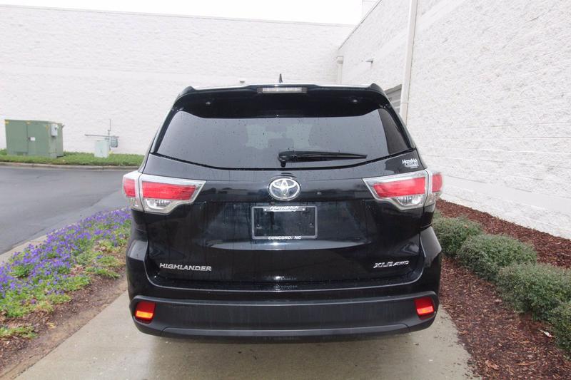 Toyota Highlander • 2015 • 273,827 km 2