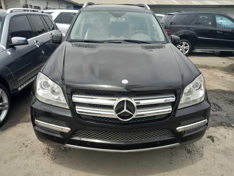 Mercedes-Benz GL • 2012 • 62,034 km 10